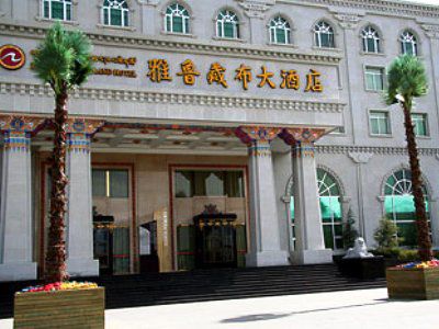 Brahmaputra Grand Hotel Lhasa Exteriör bild