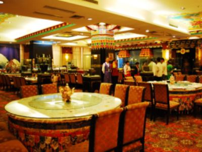 Brahmaputra Grand Hotel Lhasa Exteriör bild
