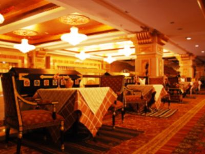 Brahmaputra Grand Hotel Lhasa Exteriör bild